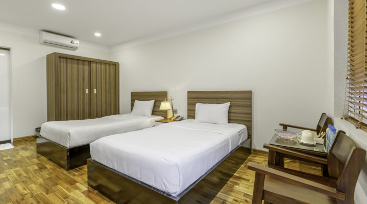 Deluxe Twin Beds Room