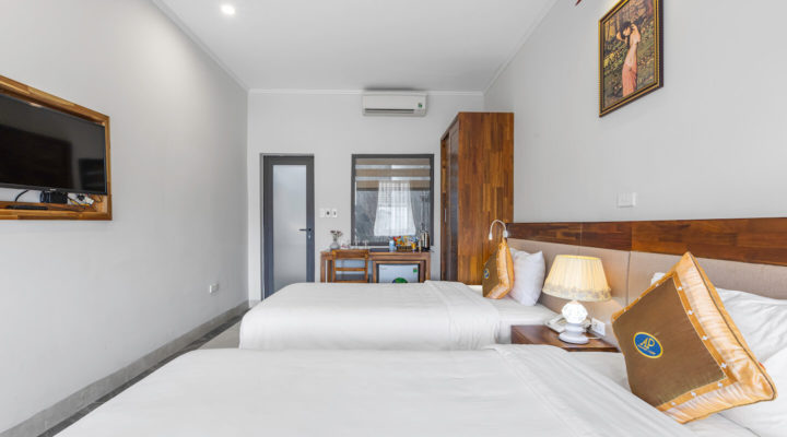 deluxe room bed room 2