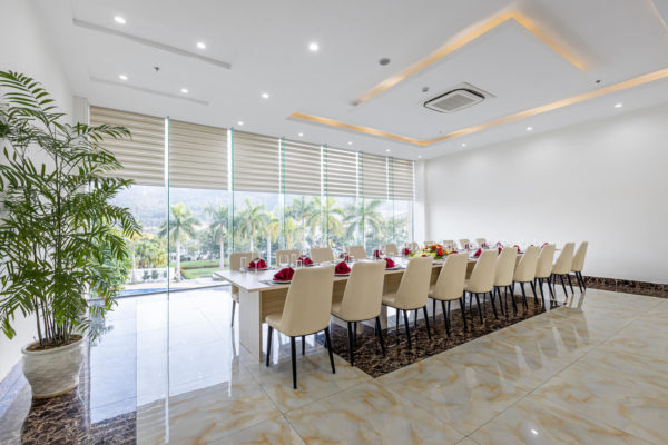 anh phat lakeside am thuc