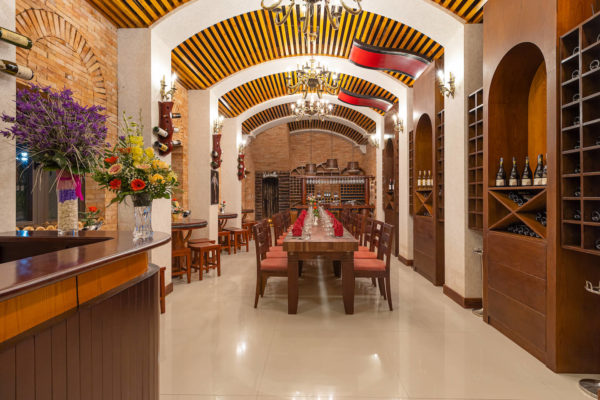 anh phat resort ruou vang