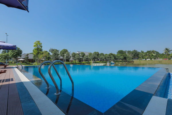 yen trung canh quan 12