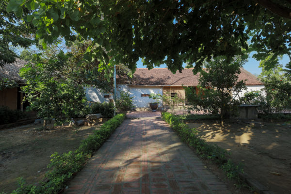 yen trung canh quan 13