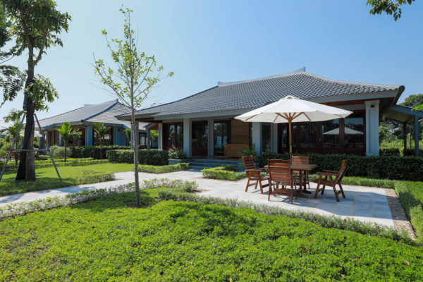 yen trung canh quan 30