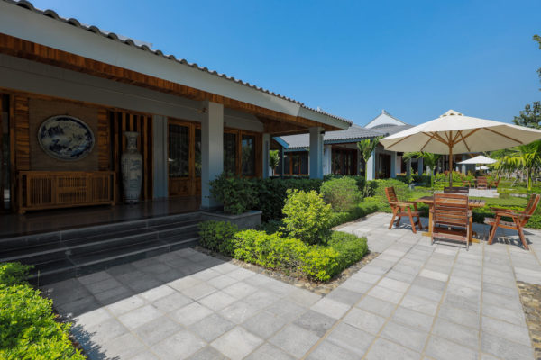 yen trung canh quan 4