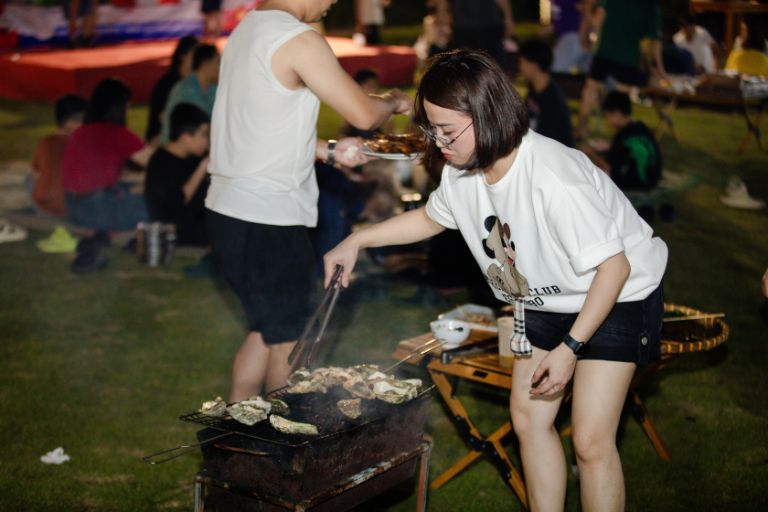 tiec bbq vuon nhat 7