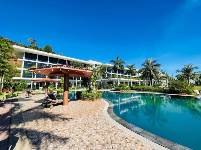 khach san bai dong nghi son 9