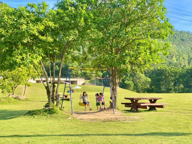 xu huong du lich he nam 2025 3