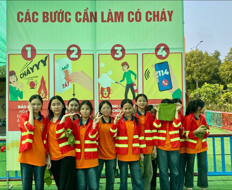 chuong trinh trai nghiem ngoai khoa 8