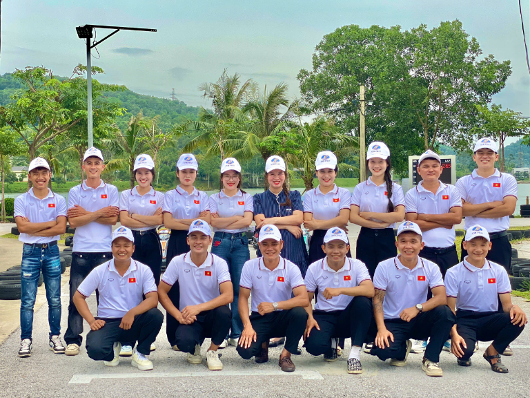 nhan vien khu the thao 1